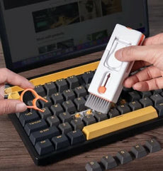 مجموعة تنظيف الأجهزة الإلكترونية المحمولة 11 في 1 AL020