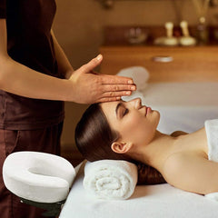 Chulovs Massage Table Bed Beauty 2-Section Portable Deluxe Lightweight Professional Foldable Couch 60 cm-Wide 13KG with Dual-Layer Wooden Legs for Therapeutic Tattoo Salon SPA Facial Treatment (White)