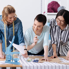 الة صنع الازرار المربعة من جيلبروب مع 100 مجموعة من لوازم صنع الازرار المربعة مقاس 1.97 انش × 1.97 انش، مجموعة الة ضغط زر دبوس للحرف اليدوية والهدايا اليدوية