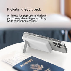 بنك طاقة لاسلكي مغناطيسي من بيلكين، سعة 5000 مللي أمبير/ساعة، شاحن محمول متوافق مع ماج سيف، حزمة بطارية بمخرج 7.5 وات، ومدخل 10 وات وحامل، متوافق مع سلسلة iPhone 14 و13 - أبيض