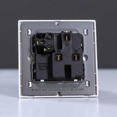 16A Universal Switched Socket Mpw